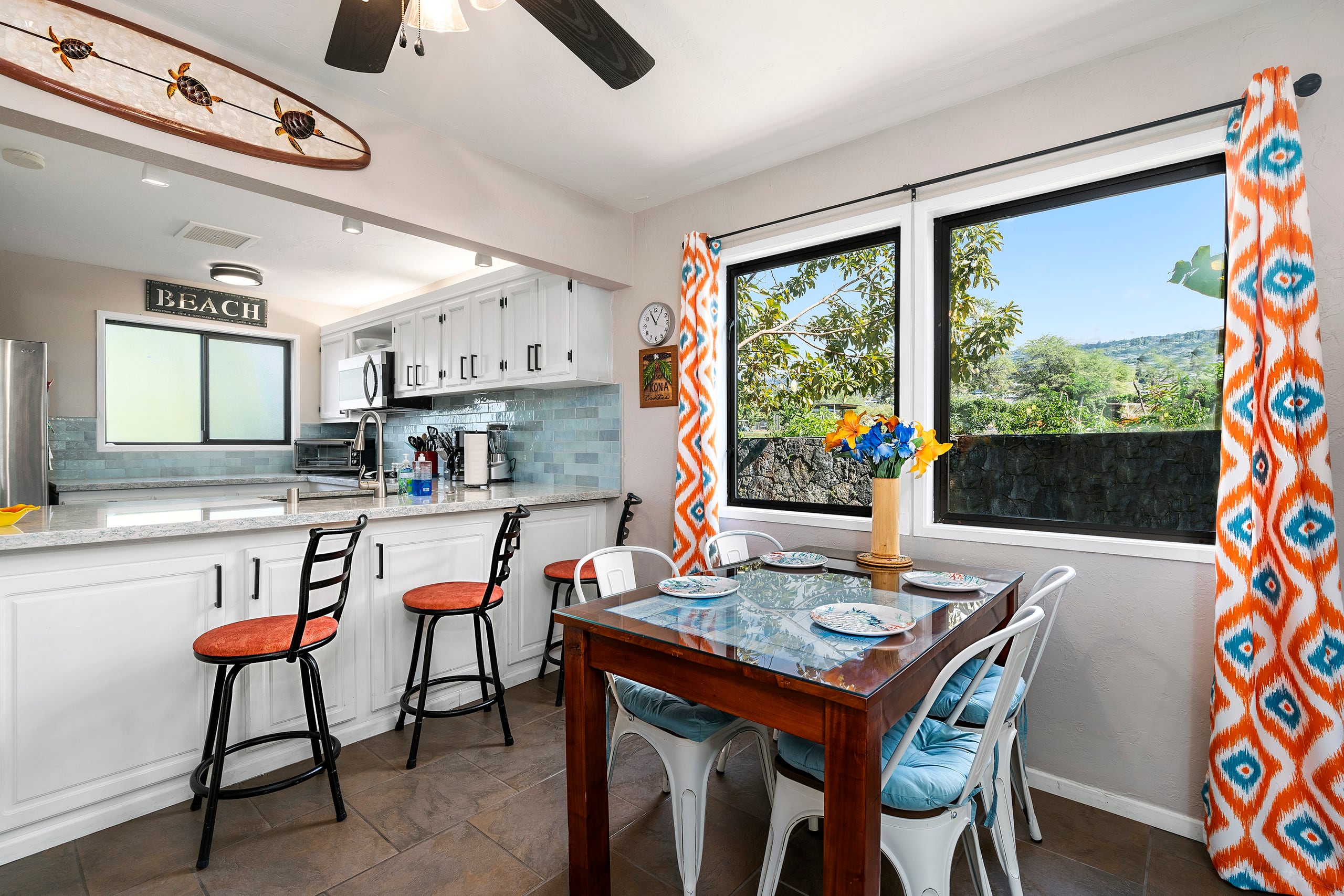 Condo in Kailua-Kona · ★4.82 · 2 bedrooms · 2 beds · 2 private baths - Image 8