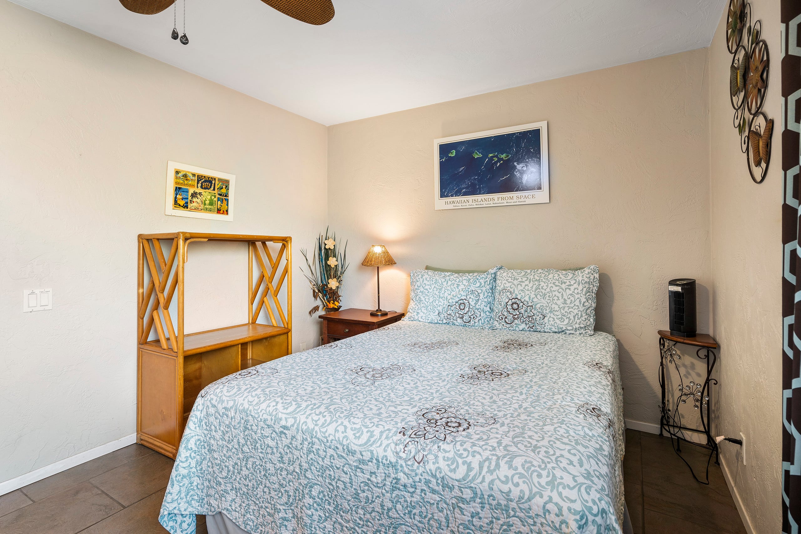 Condo in Kailua-Kona · ★4.82 · 2 bedrooms · 2 beds · 2 private baths - Image 2