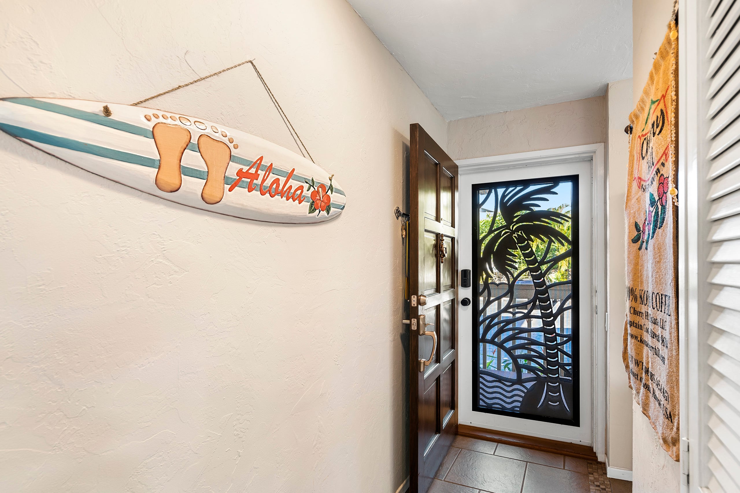Condo in Kailua-Kona · ★4.82 · 2 bedrooms · 2 beds · 2 private baths - Image 6