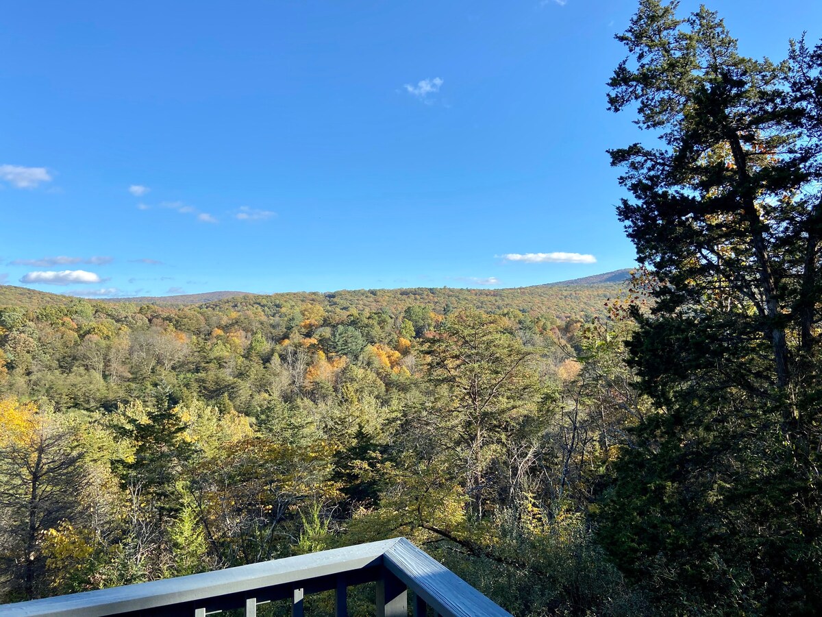 Rustic and stylish mountain getaway Cabins for Rent in Lost River