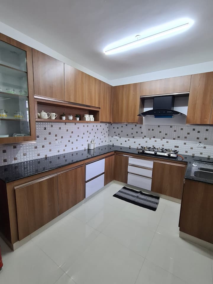 Fully Furnished 3 BHK Apartment