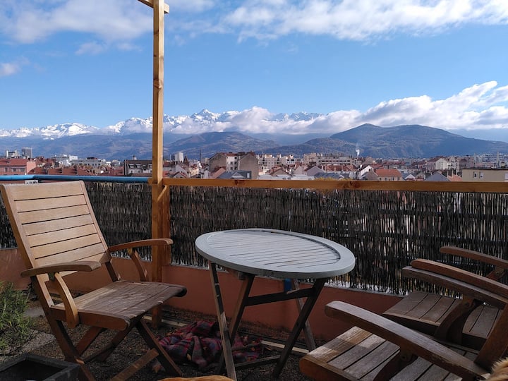 Grenoble Great T3 with stunning views Apartments for Rent in