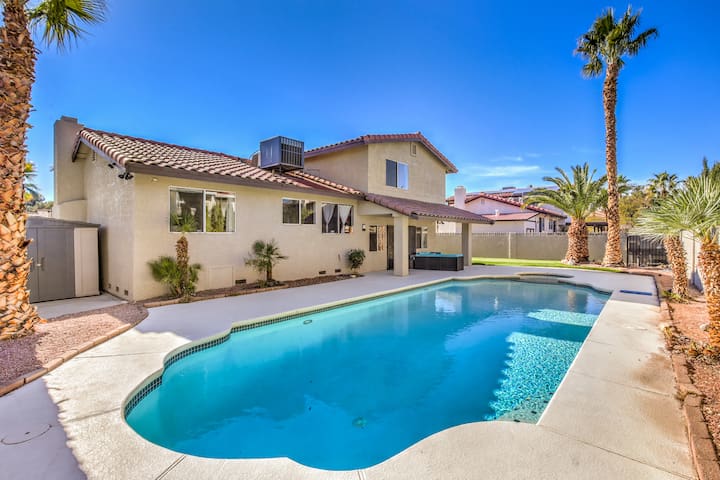 Stylish and Unique Private Oasis