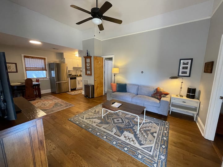Uptown Apartment. Close To Tulane And Streetcar - Tulane University,New Orleans