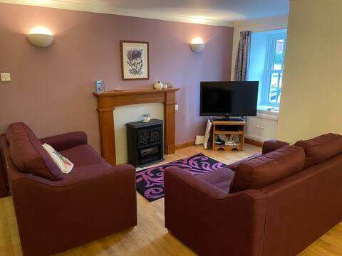 CHARMING 3BR LISTED COTTAGE IN HISTORIC WIGTOWN