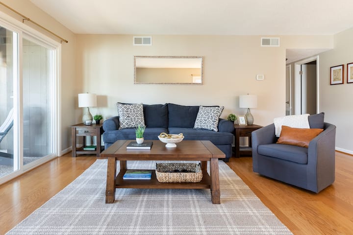 Pinehurst Golf Condo | Pool | Sleeps 6 | Lakefront - Pinehurst, NC