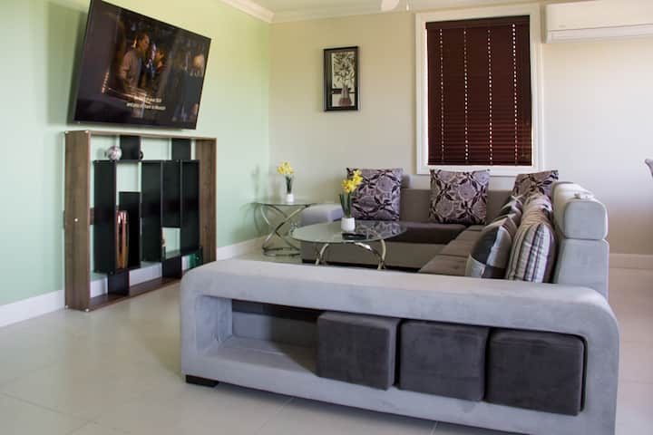 Upscale 3br Apartment, Montego Bay, Sea Views - Montego Bay
