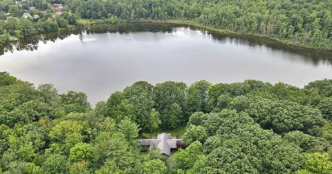 Waterfront Modern Lake Mansfield Retreat