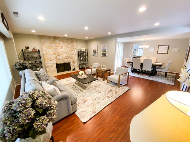 Old Phillips/Greenbriar Luxury Single Story Home!