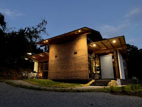 Modern Private Loft 2 Bedrooms / 2 Bathrooms