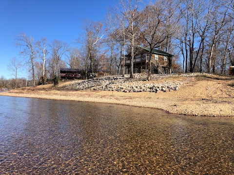 Worley Bend Cabin on Current River
