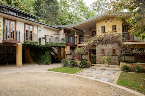 Top performing Airbnb: Retreat in the Byron Hinterland in Byron Shire Council