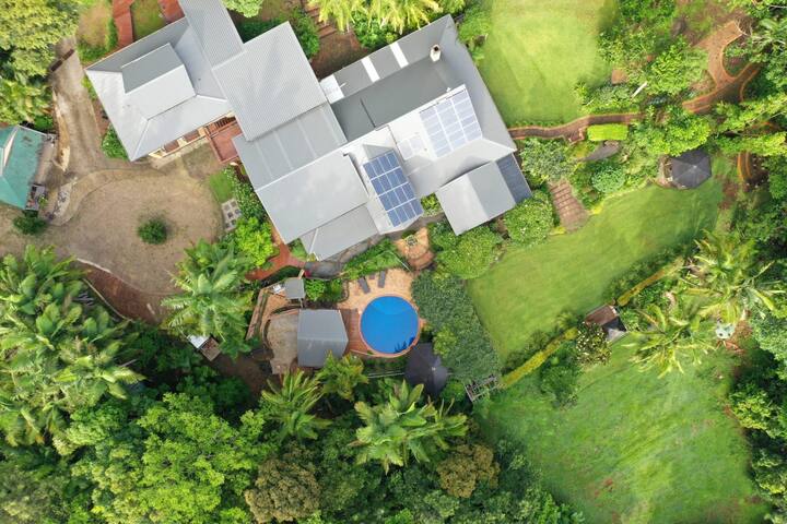 Retreat in the Byron Hinterland gallery image 5