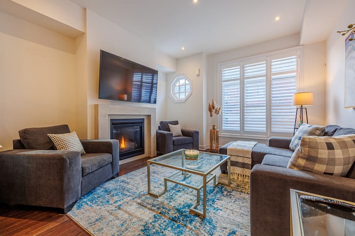 Exclusive Luxury Townhouse - Prime Location - Oakville