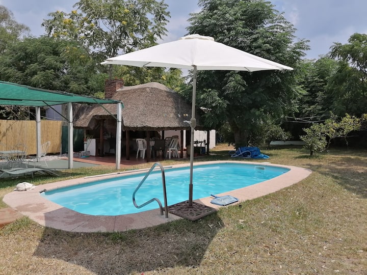 Casa Con Piscina, 3 Dormitorio 2 Baños, Aire Ac. - Uruguay