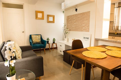 Beautiful and cozy apartment with a garage