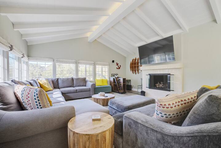 15 Min Walk to Beach, Luxury in La Jolla, Hot Tub gallery image 5