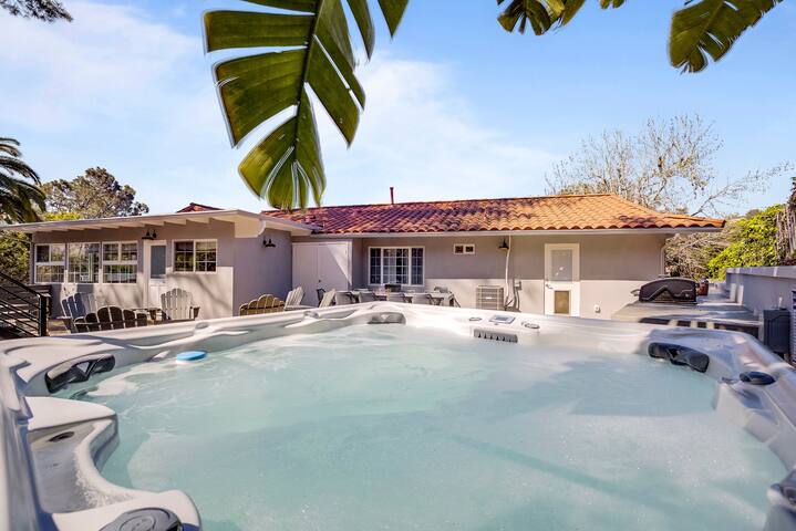 15 Min Walk to Beach, Luxury in La Jolla, Hot Tub gallery image 2