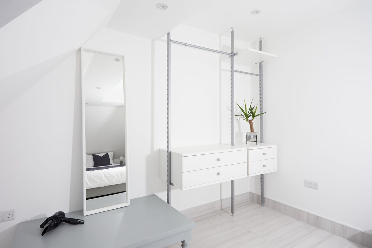 4-та голема спална соба на 2-ри кат 