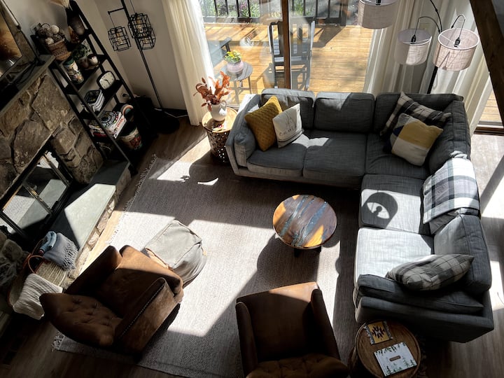 Lake Wallenpaupack Chalet With Game Room - Lake Wallenpaupack, PA