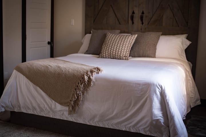Lovely Bachelor Rental - Yarmouth