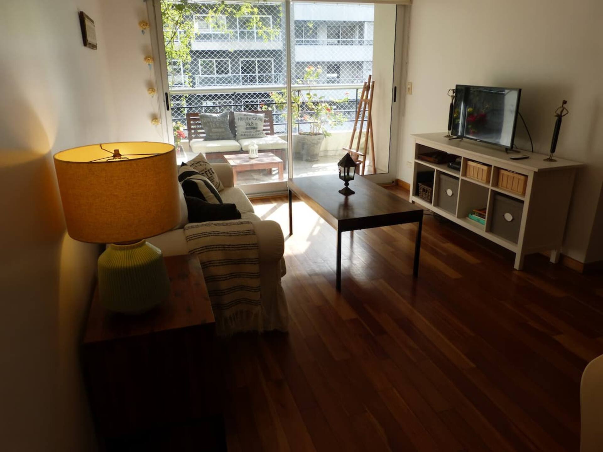 Two-bedroom apartment in Palermo Hollywood