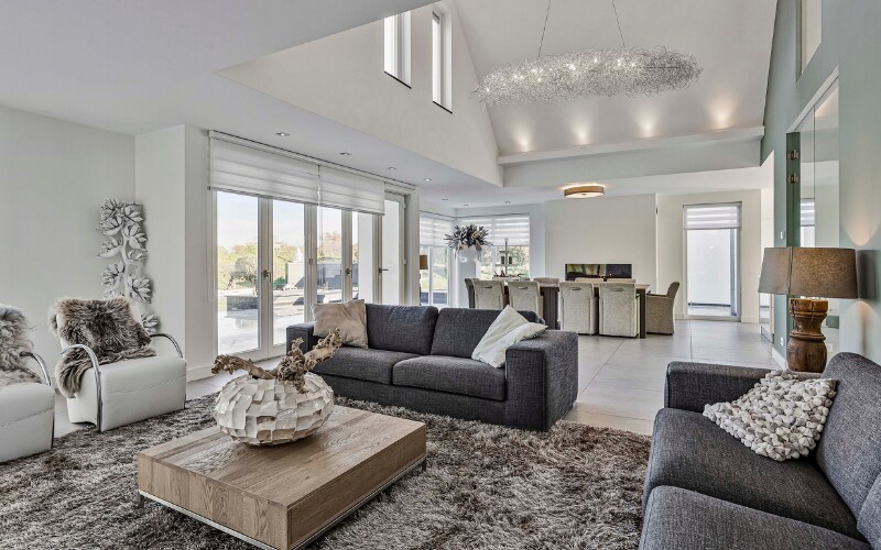 Popular Airbnb listing: Landgoed Hermitage - Villa Minerva - XXL Jacuzzi in Ouddorp Oudeland