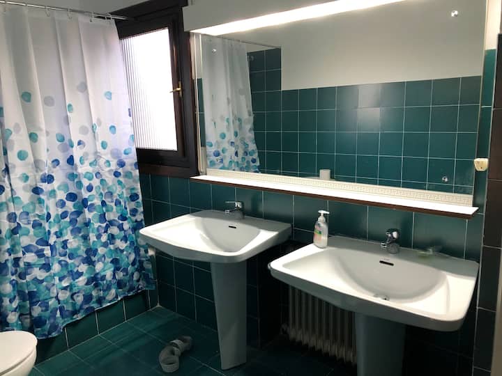 غرفة النوم 1