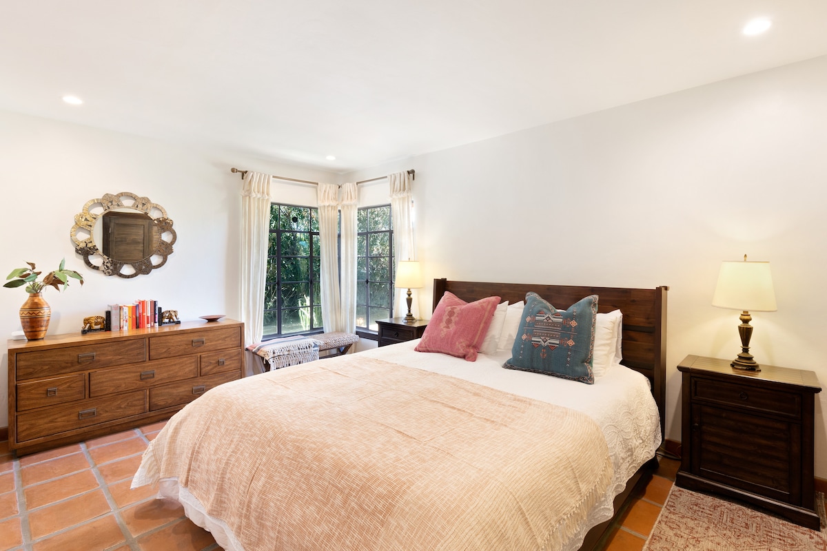 Ძირითადი საძინებელი მთავარ სახლში