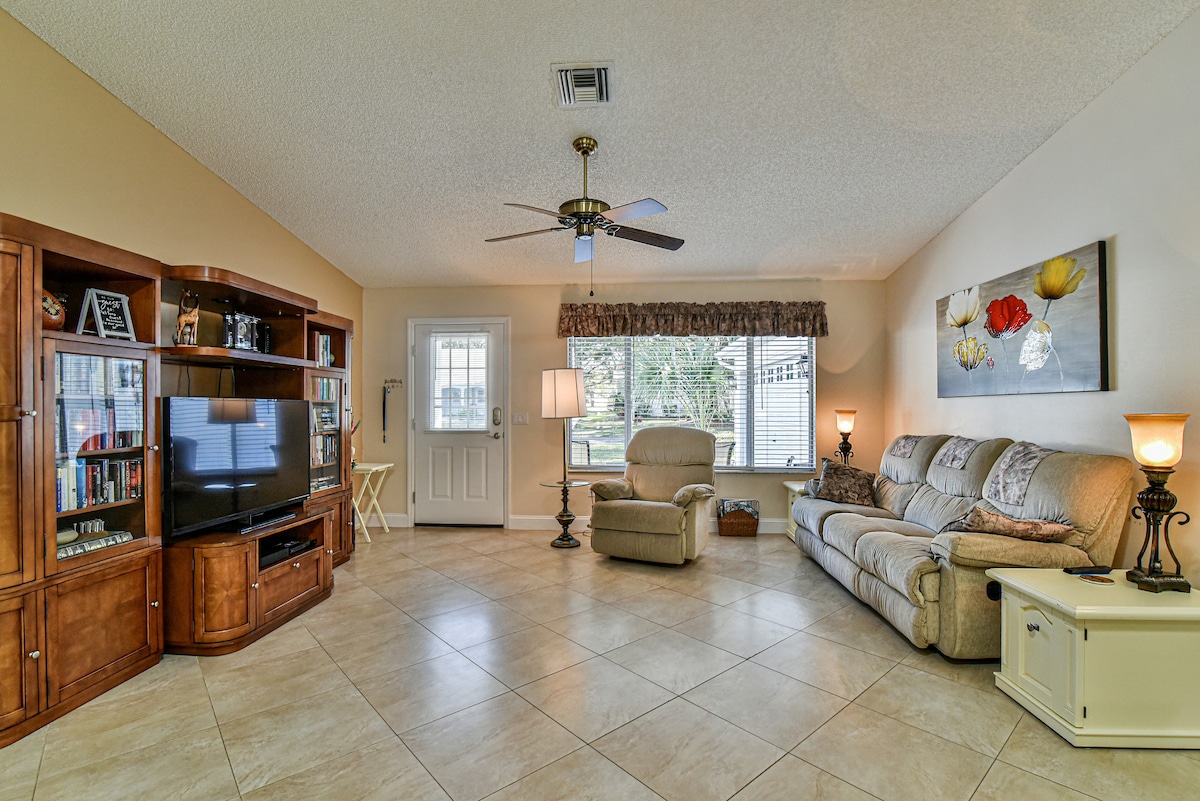 Top performing Airbnb: Del Mar Paradise, The Villages, Golf Cart, Bikes! in Lady Lake