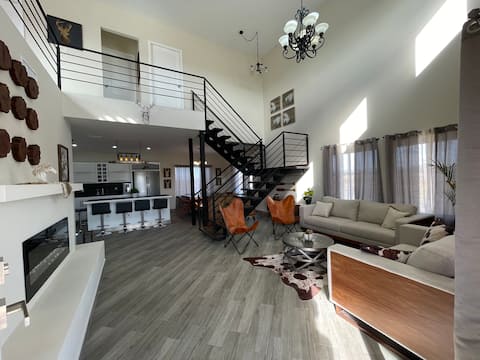 Beautiful contemporary country house for large family