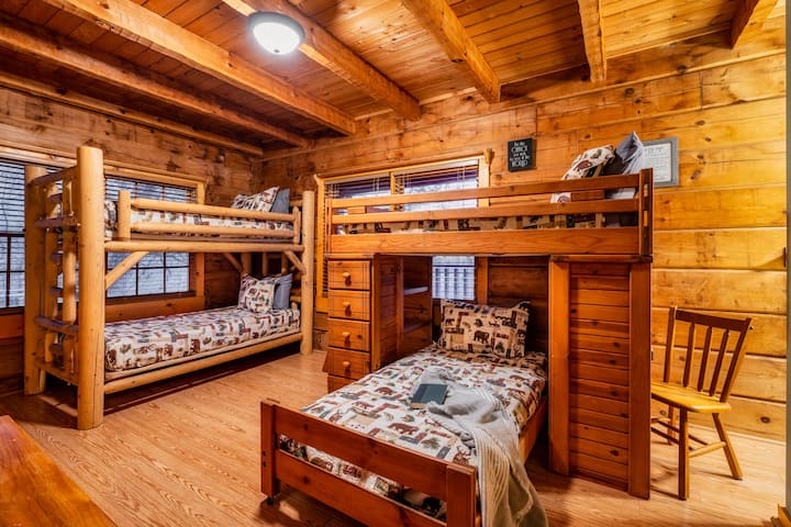 מקום כיפי לילדים לבנות מבצרים ולהישאר ערים עד מאוחר