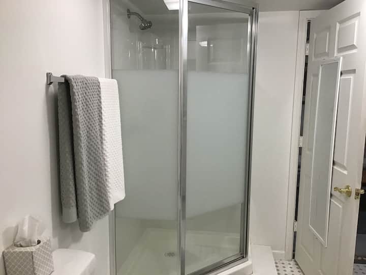 Enjoy your stay at the Rock Island Whistle Stop. Casa particulars