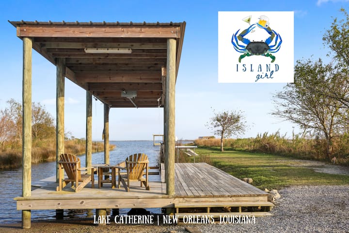 Gorgeous Lakefront Home! Private Pier & Boathouse