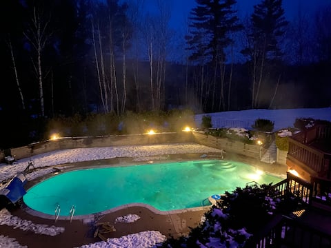 6 miles from Sunday River with heated outdoor pool