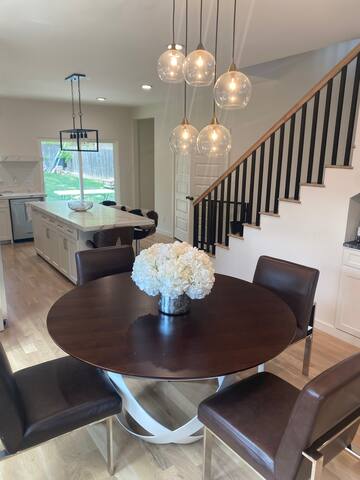 Stockyards cozy home gallery image 3