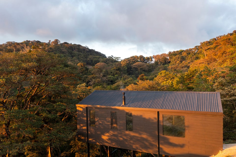 A treetop house in the Monteverde cloud forest, Monteverde, Puntarenas, Costa Rica, photo 5 of 10