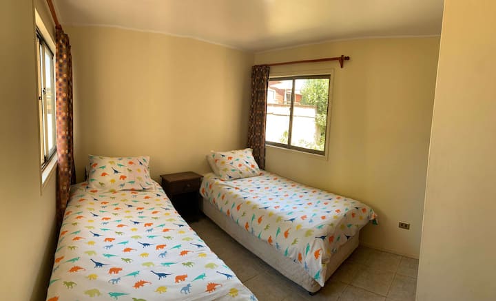 Bedroom with two 1-seater beds