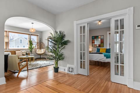 Newly Updated! 2 Min to Downtown Appleton! 4BD/2BA