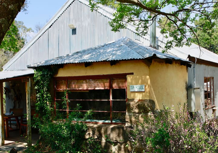 The Tin House at Moorfield, Newcastle, KZN Vacation homes for Rent in
