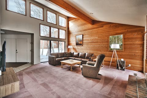 Natural Mountain Experience Walk to Ski