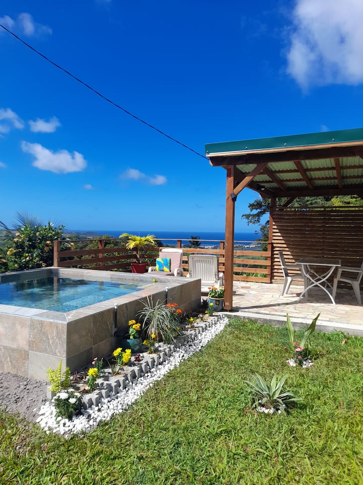 The “Cacao Hideaway”
a peaceful cocoon,
sea view