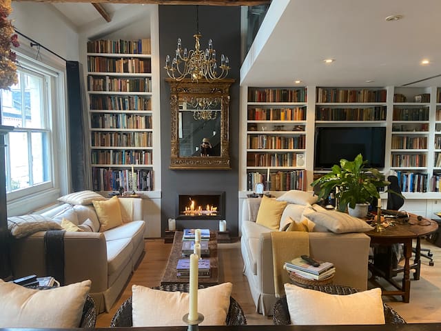 Stunning Mews Apartment in the heart of Kensington