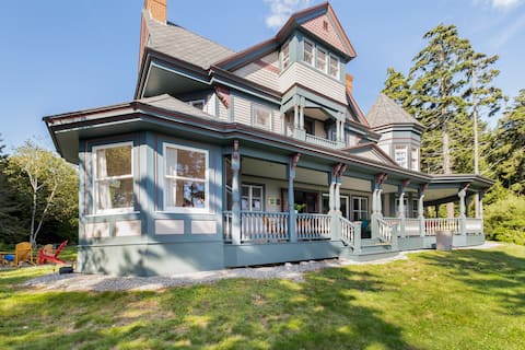 10% Discount Aug: Oceanfront, 3 BR, 3 BTH, Private