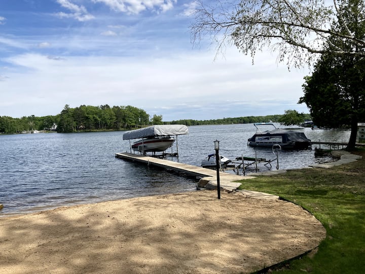 Lake Mecosta Log Cabin right next to St Ives Golf Cabins for Rent in