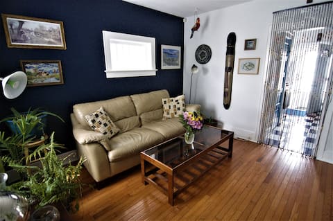 Top Airbnb: Inner Serenity - 1 Bedroom Bungalow Getaway in Lawson Sector