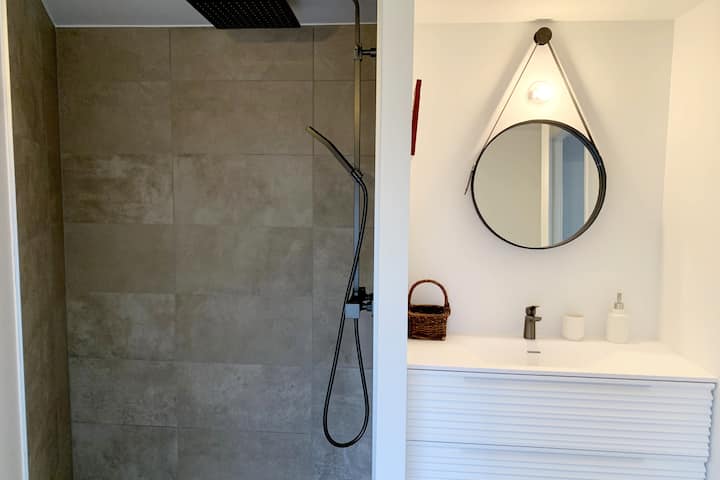 The bathroom in the first bedroom.