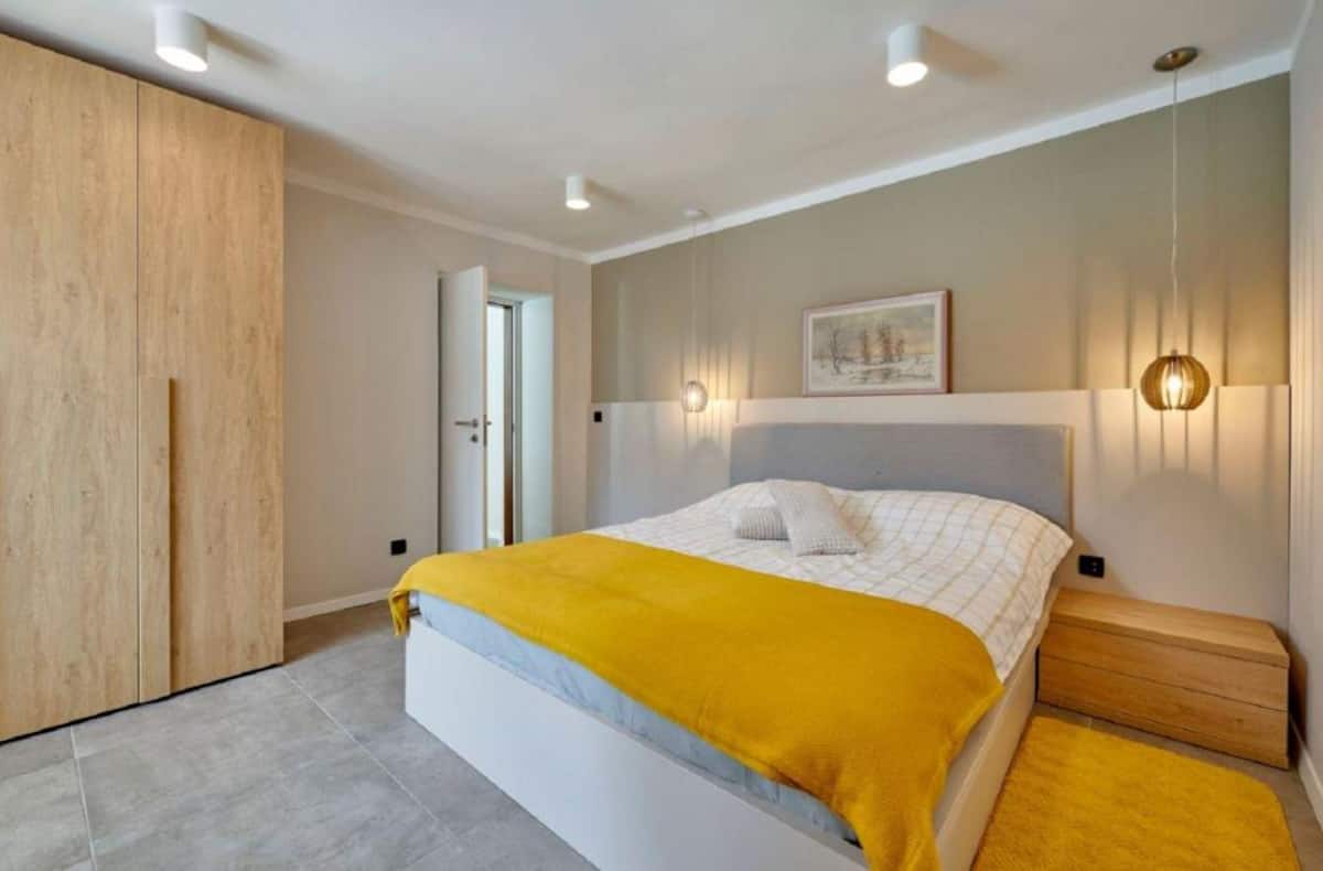 Schlafzimmer 2