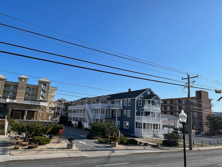 Oceanside, Charming 4 Bdr House - Ocean City, MD