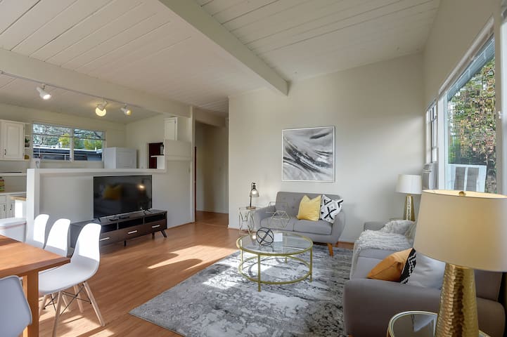 CRA: Lovely Charm in Palo Alto Close to Hi Tech Co gallery image 4